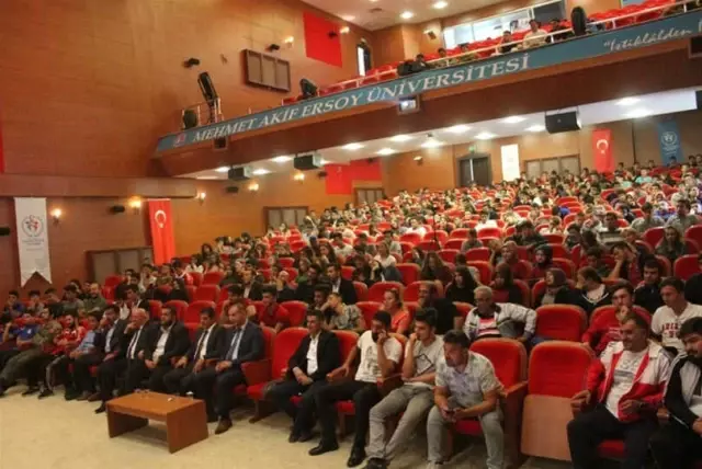 Başpehlivan Orhan Okulu, Burdur'da Öğrencilerle Buluştu Başpehlivan Orhan Okulu, Burdur'da Öğrencilerle Buluştu