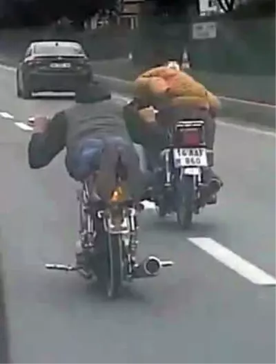Bolu'da Motosikletli Sürücüler Tehlike Saçtı