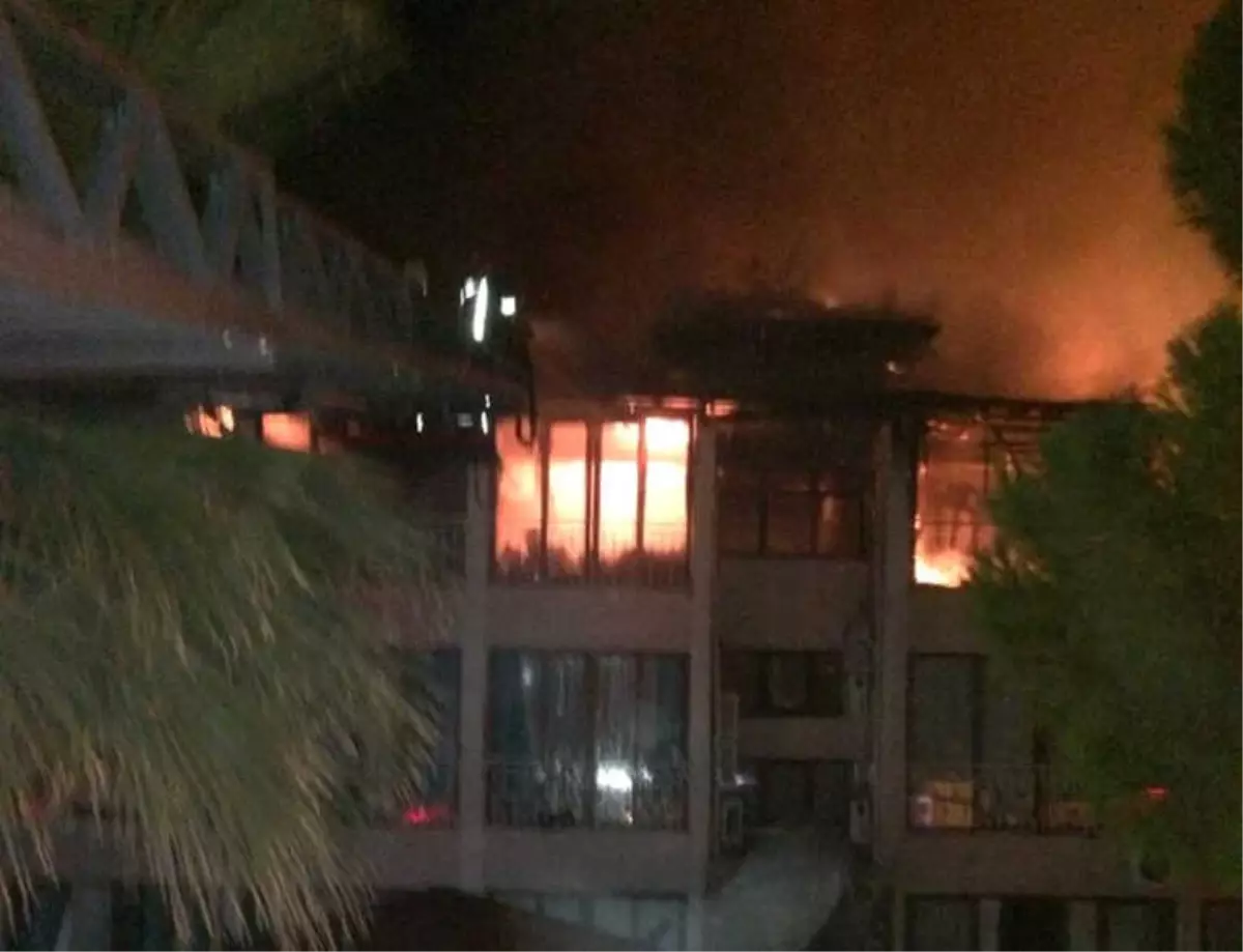 Denizli'de Otel Yangını