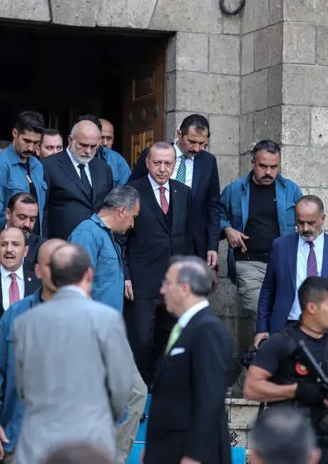 Erdoğan: Fırat'ın Doğusundaki Terör Yuvalarını Darmadağın Edeceğiz (3)