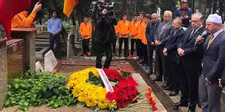 G.saray, Ali Sami Yen'i Mezarı Başında Andı