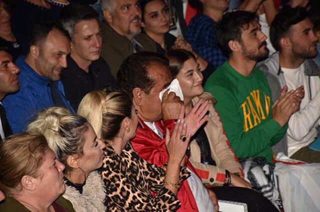 İbrahim Tatlıses Sibel Can konserinde ağladı İbrahim Tatlıses Sibel Can konserinde ağladı