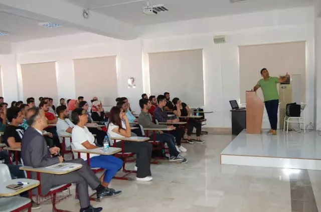 Kumluca'da Tarımsal Üretim ve Gübrelerle İlgili Seminer Düzenlendi Kumluca'da Tarımsal Üretim ve Gübrelerle İlgili Seminer Düzenlendi