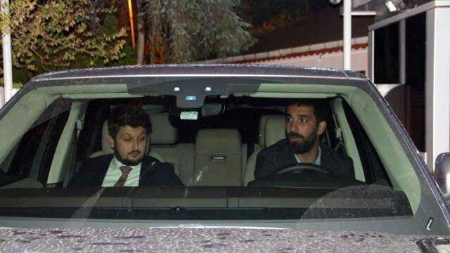 Son Dakika! Arda Turan ile Berkay Arasında Yaşanan Kavganın Görüntüleri Ortaya Çıktı