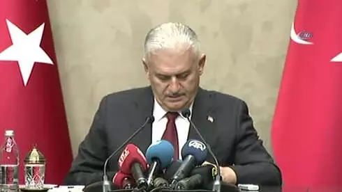 TBMM Başkanı Yıldırım: 'Terör, İster Suriye, İster Irak Topraklarında, İster Fırat'ın Doğusu, İster... TBMM Başkanı Yıldırım: 'Terör, İster Suriye, İster Irak Topraklarında, İster Fırat'ın Doğusu, İster...