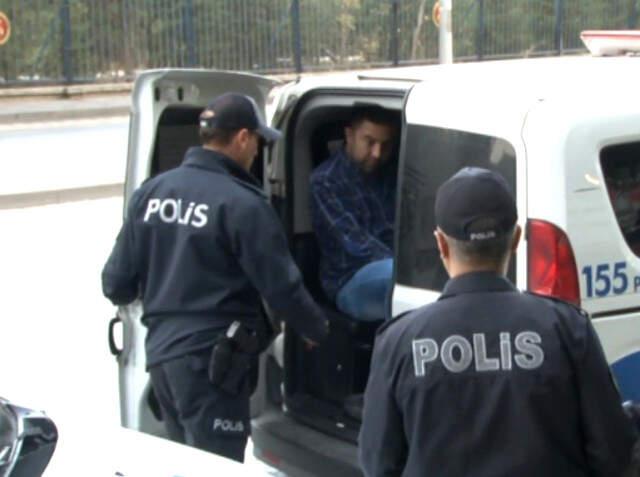 Alkollü Sürücü Pazarı Birbirine Kattı! Polisler Ne Yapacağını Şaşırdı