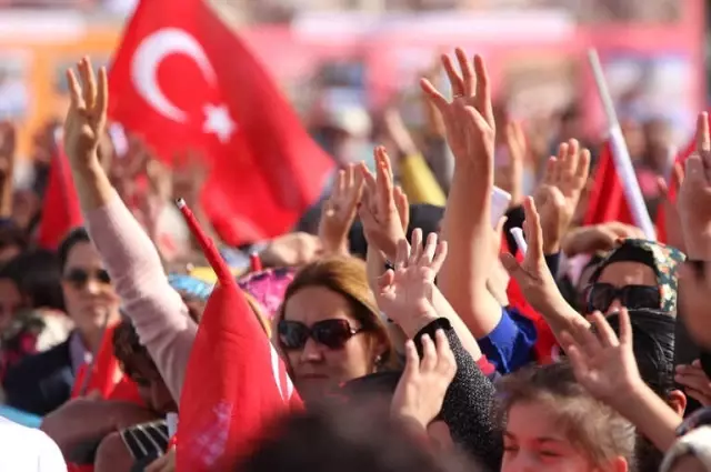Cumhurbaşkanı Erdoğan: 'Finans Kesimleri Kasalarla İlgili Çalışmalarınıza Dikkat Edin' Cumhurbaşkanı Erdoğan: 'Finans Kesimleri Kasalarla İlgili Çalışmalarınıza Dikkat Edin'