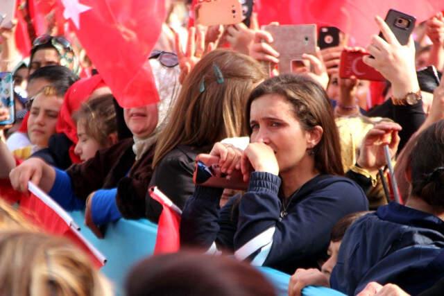 Cumhurbaşkanı Erdoğan'ı Karşısında Gören Vatandaşlar, Mutluluk Gözyaşı Döktü
