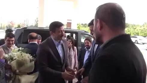 Hamza Dağ: 'Chp'nin Yapması Gereken Hisseleri Devretmektir' Hamza Dağ: 'Chp'nin Yapması Gereken Hisseleri Devretmektir'
