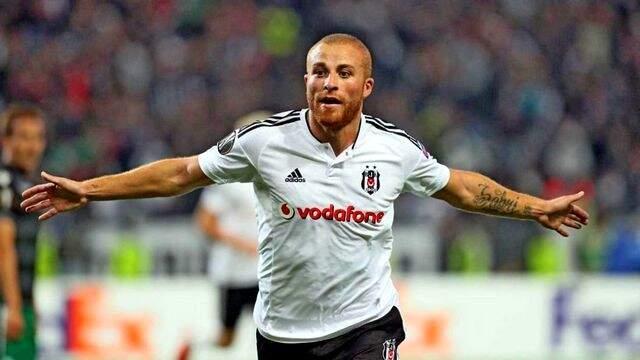 Şenol Güneş, Kendisini Kızdıran Gökhan Töre'yi Antrenmandan Gönderdi