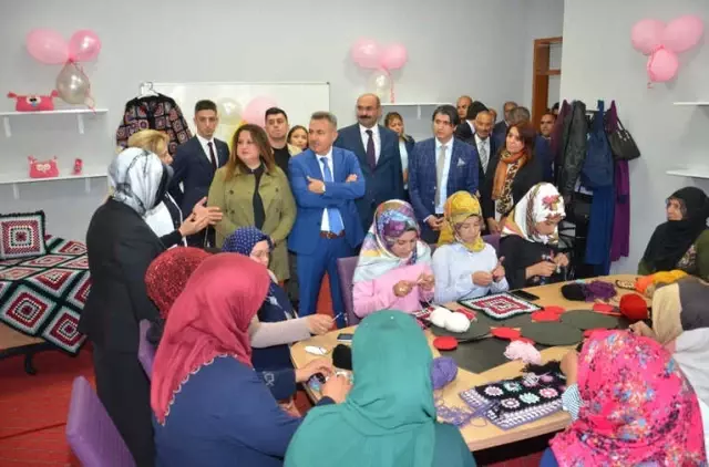 Vali Elban Aile Destek ve Eğitim Merkezi'nin Açılışını Yaptı
