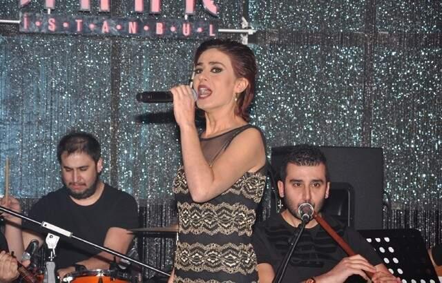 Yıldız Tilbe Sahnedeyken Saldırıya Uğradı!