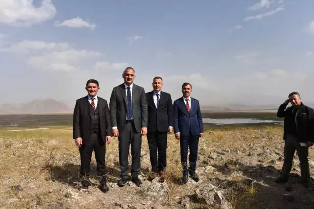 Bakan Ersoy: 'Doğu ve Güneydoğu'ya Turizmde Pozitif Ayrımcılık Sağlanması Lazım' Bakan Ersoy: 'Doğu ve Güneydoğu'ya Turizmde Pozitif Ayrımcılık Sağlanması Lazım'