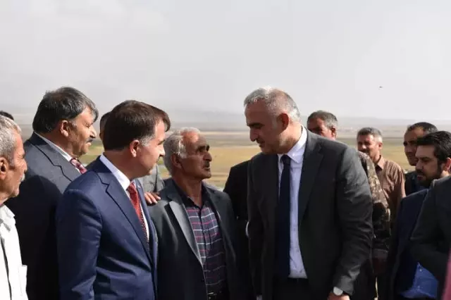 Bakan Ersoy: 'Doğu ve Güneydoğu'ya Turizmde Pozitif Ayrımcılık Sağlanması Lazım' Bakan Ersoy: 'Doğu ve Güneydoğu'ya Turizmde Pozitif Ayrımcılık Sağlanması Lazım'