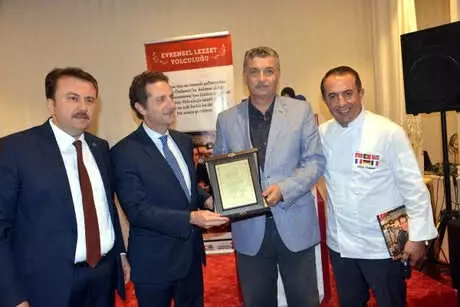 Kahramanmaraş ve Lizbon Yemeklerini Kitapta Buluşturdu Kahramanmaraş ve Lizbon Yemeklerini Kitapta Buluşturdu