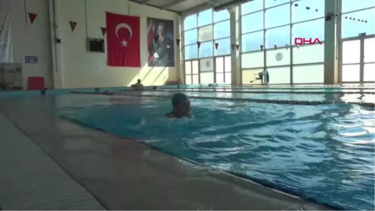 Manisa Yüzme Sporu Otizmli Gencin Hayatını Değiştirdi