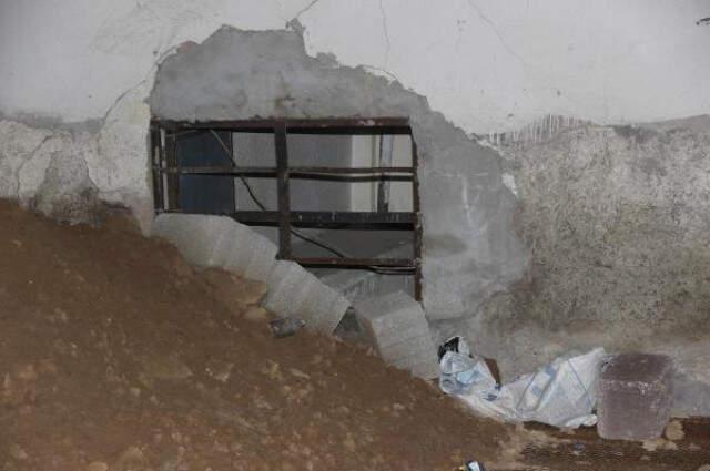 Mühürlenen Kumarhanede Başından Vurulmuş Erkek Cesedi Bulundu