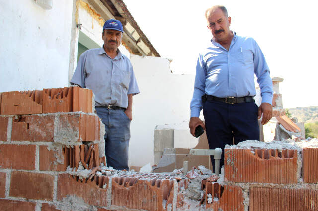 Tayini Çıkan İmam, Kaldığı Lojmanı Yerle Bir Ettikten Sonra Köyden Ayrıldı