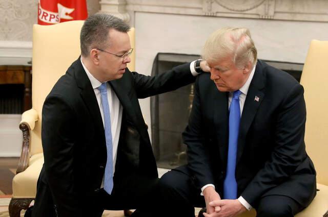Trump ve Bronson Arasındaki Görüşmeye Damga Vuran 'Türkiye' Diyaloğu