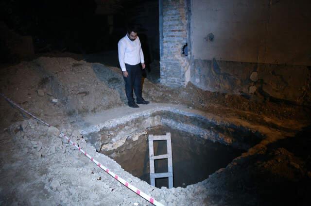 Adana'da, Tarihi Yapıda Arama Yapan Polis İnsan Kemikleri Buldu