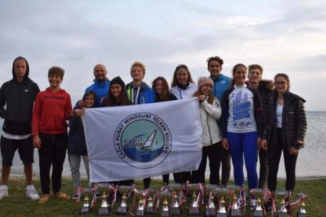 Çağla Kubat, Rüzgar Sörfü Slalom Türkiye Şampiyonasında 10. Kez Şampiyon Oldu