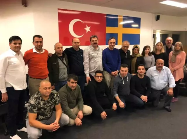 Dika, İsveç'te Süryanilerle Buluştu