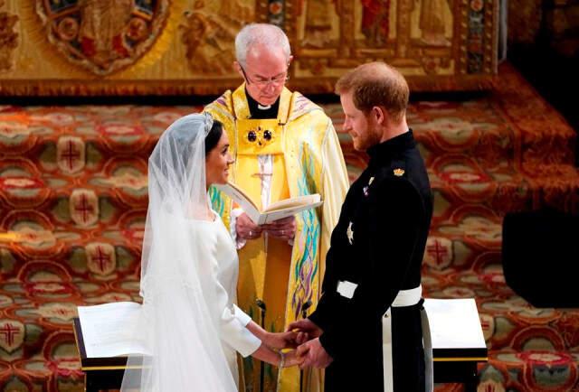 İngiliz Kraliyet Gelini Meghan Markle Hamile!