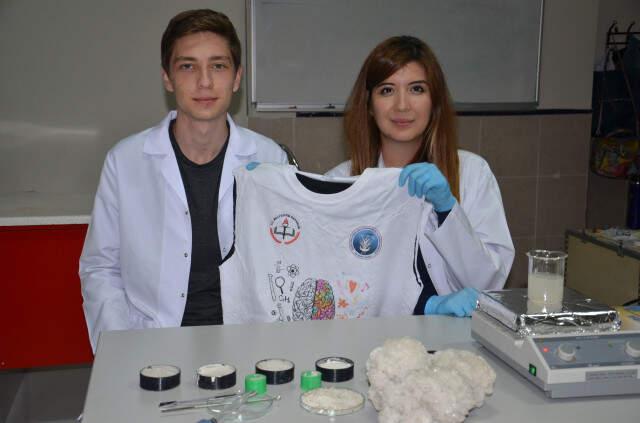 Lise Öğrencisi, Hamam Böceğinden Radyasyon Geçirmez Yelek Üretti