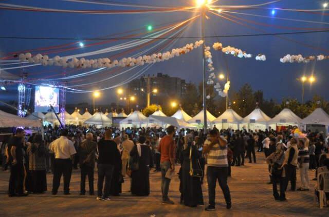 Madyat'ta Düzenlenen 1. Uluslararası Kültür ve Sanat Festivalinde, 4 Farklı Dilde Konser Verildi
