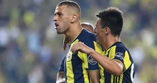 Milli Takımda Sakatlanan Fenerbahçeli Slimani'nin Durumu Ciddi Değil