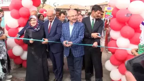 Derik Zeytin Festivali'nde Renkli Simalar Yer Aldı Derik Zeytin Festivali'nde Renkli Simalar Yer Aldı