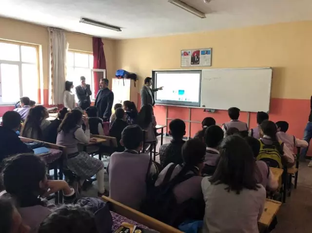 Hakkari'de 'Dünya Gıda Günü' Etkinlikleri Hakkari'de 'Dünya Gıda Günü' Etkinlikleri