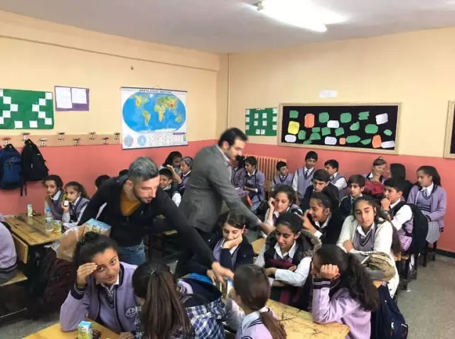 Hakkari'de 'Dünya Gıda Günü' Etkinlikleri Hakkari'de 'Dünya Gıda Günü' Etkinlikleri