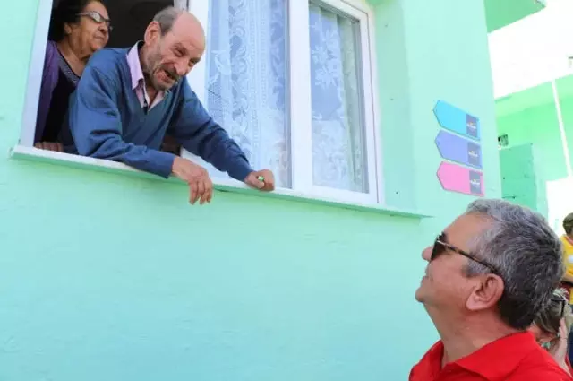 Kuşadası Renkleniyor Projesi Tanıtıldı