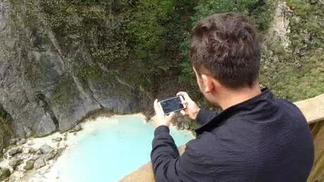 Mavi Göl'de Sonbahar Güzelliği Mavi Göl'de Sonbahar Güzelliği