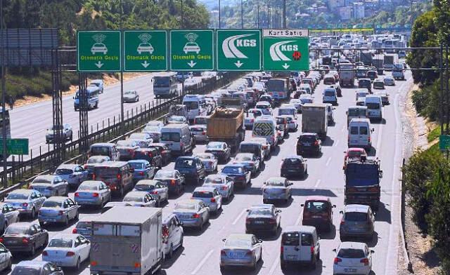 Trafik Cezalarının Artırılmasını Öngören Teklif Kabul Edildi
