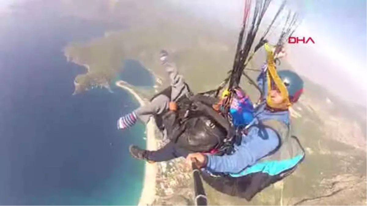 Muğla Engelliler, Yamaç Paraşütüyle Babadağ'dan Atladı