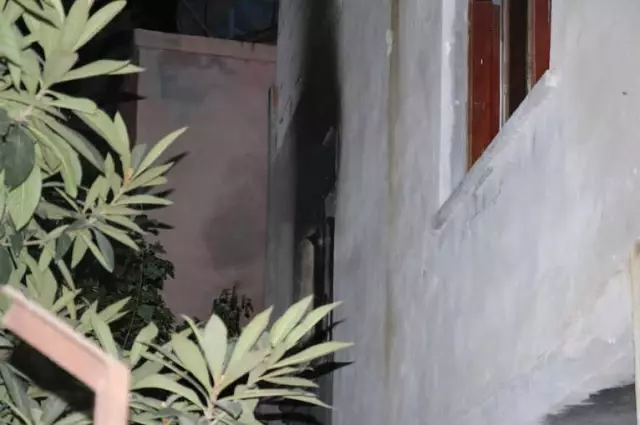 Müstakil Evde Çıkan Yangında Ev Kullanılamaz Hale Geldi Müstakil Evde Çıkan Yangında Ev Kullanılamaz Hale Geldi
