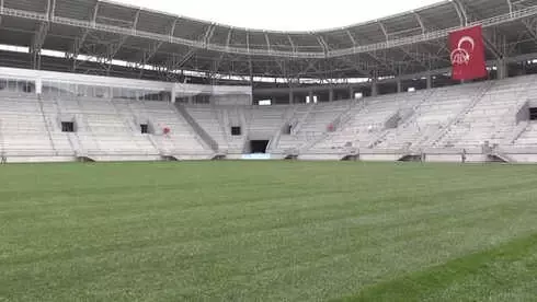 Yeni Ordu Stadı'nda Çim Serme İşlemi Tamamlandı Yeni Ordu Stadı'nda Çim Serme İşlemi Tamamlandı