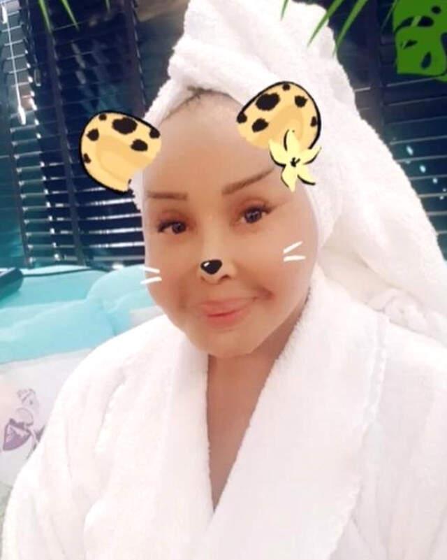 Yılmaz Morgül Bornozlu Fotoğraf Akımına Uydu: SPA'ların SPA'sı Yılmaz Morgül