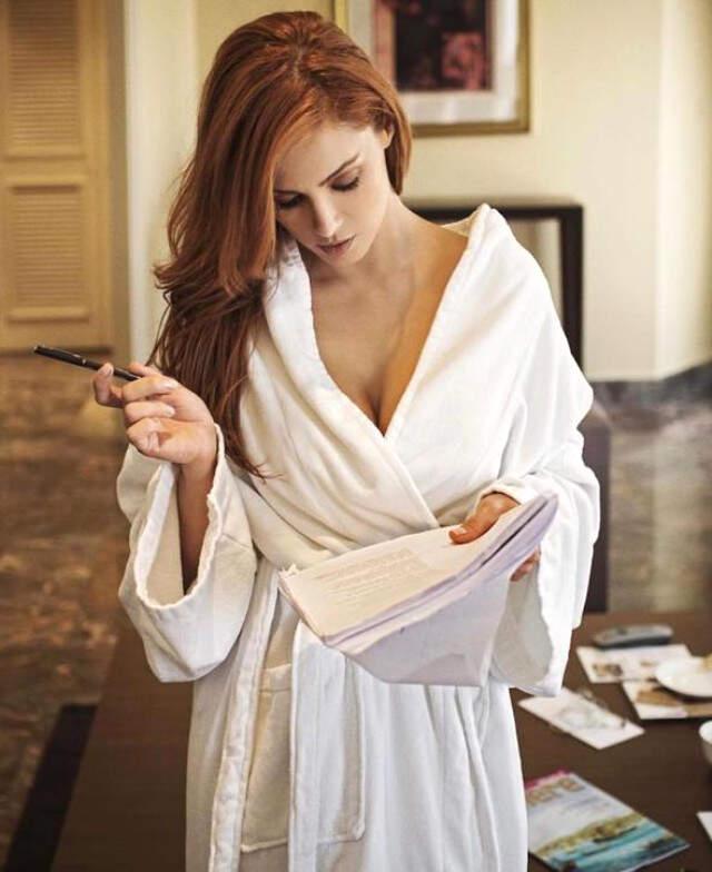 Yılmaz Morgül Bornozlu Fotoğraf Akımına Uydu: SPA'ların SPA'sı Yılmaz Morgül