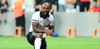 Beşiktaş'ın Yıldız Oyuncusu Vagner Love İçin Şaşırtan İddia: Palmeiras'ta Oynarken Kampta Bir Kadınla Yakalandı