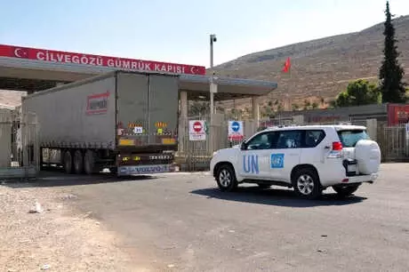 BM'den İdlib'e 30 Tır İnsani Yardım