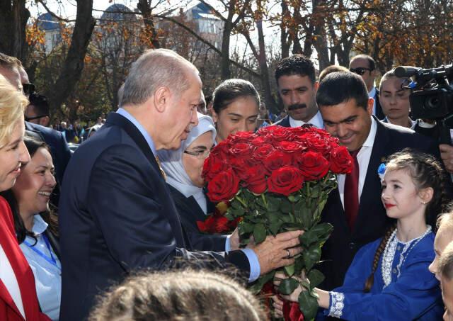Cumhurbaşkanı Erdoğan, '16 Yıllık Hasretim Vardı' Dediği Başkent Komrat'ı Ziyaret Etti