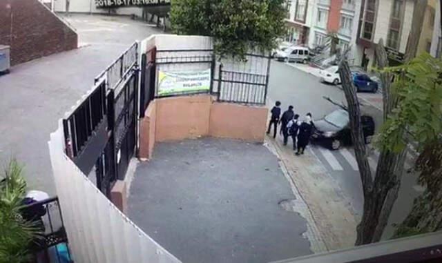 Fren Yerine Gaza Basan Kadın Öğretmen, Öğrencilerin Arasına Daldı