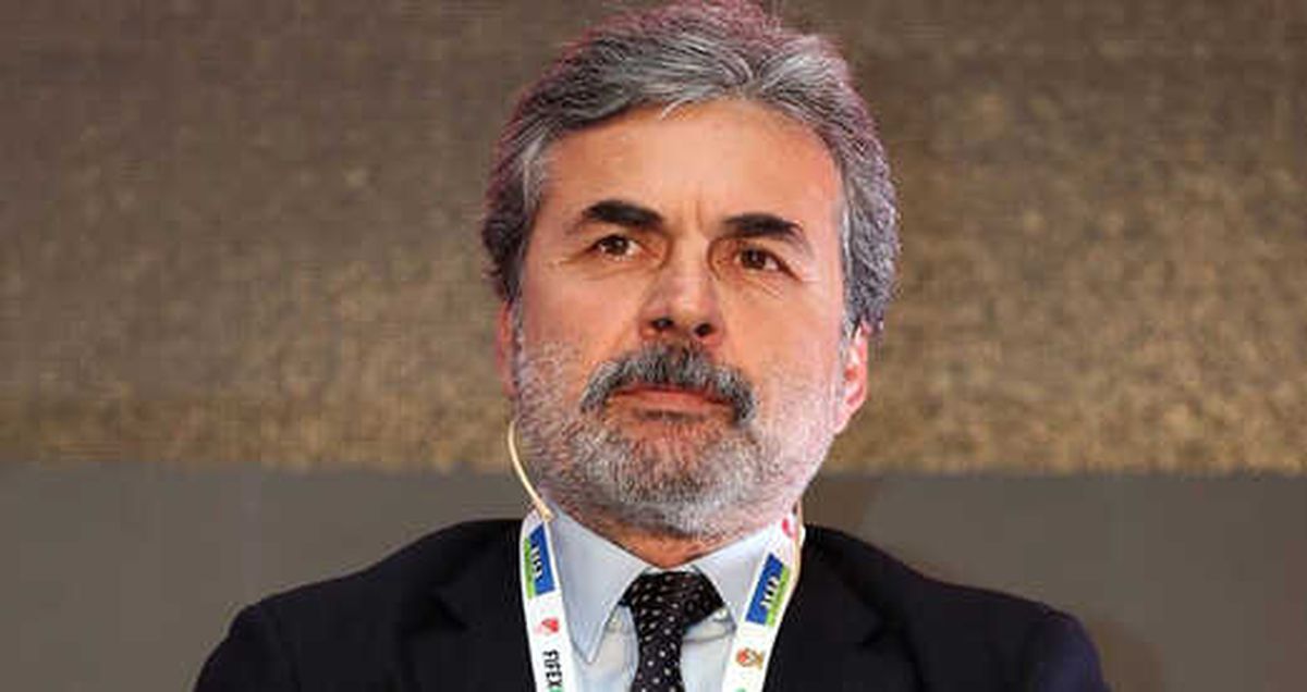 Ali Koç'un Kovduğu Antrenör Turgay Altay, Aykut Kocaman'ın Akrabası Çıktı