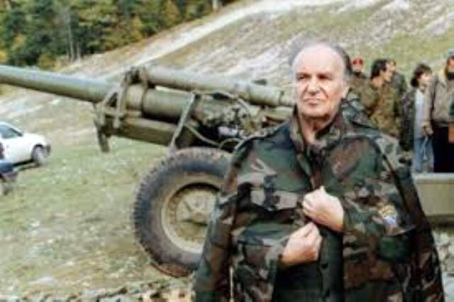 Aliya İzzetbegoviç Kimdir? Ne Zaman Vefat Etti?