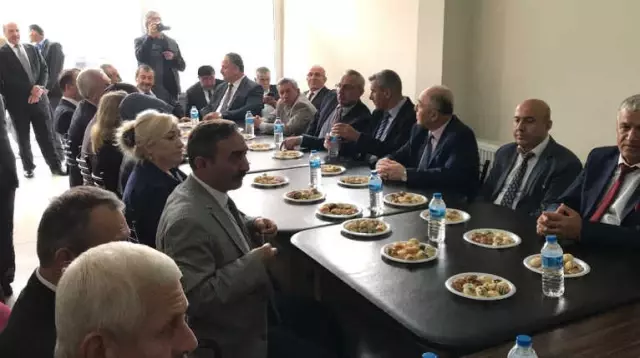 Başkan Yemenici, Muhtarlarla Bir Araya Geldi Başkan Yemenici, Muhtarlarla Bir Araya Geldi
