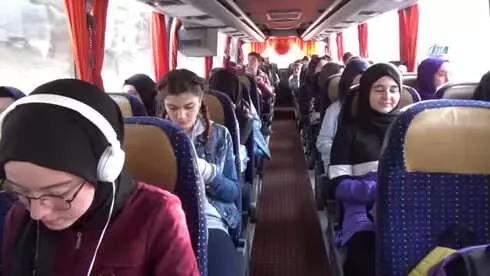 Bu Belediye Öğrencileri Okullarına Ücretsiz Taşıyor Bu Belediye Öğrencileri Okullarına Ücretsiz Taşıyor