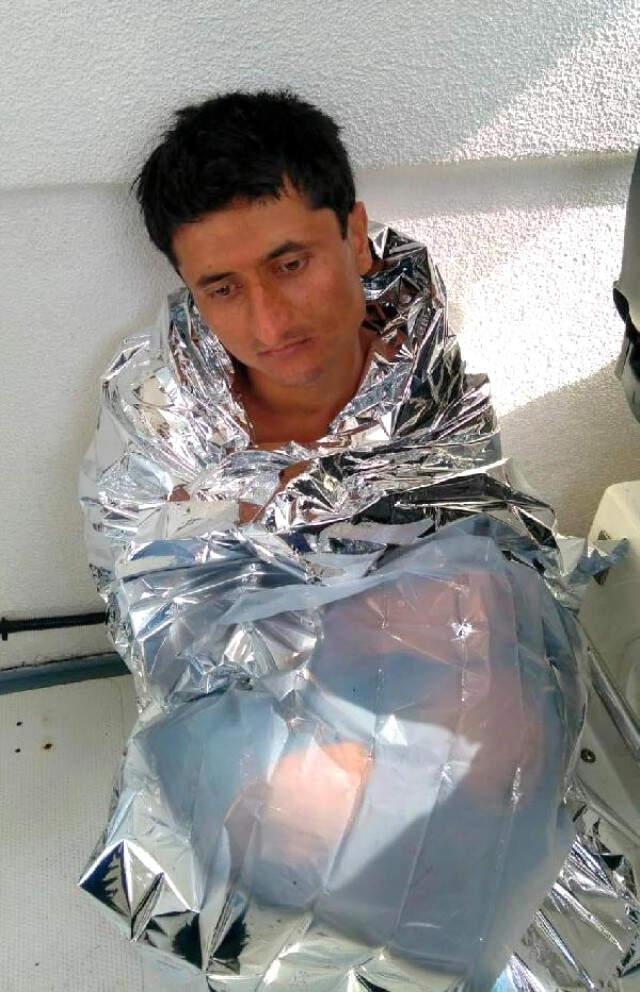 Can Simidi ve 1 Ekmekle Yüzerek Yunanistan'a Kaçmaya Çalışırken Baygınlık Geçirdi